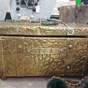 Caja bronce interior en madera