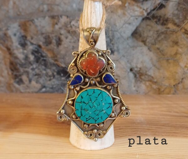 Colgante grande de plata